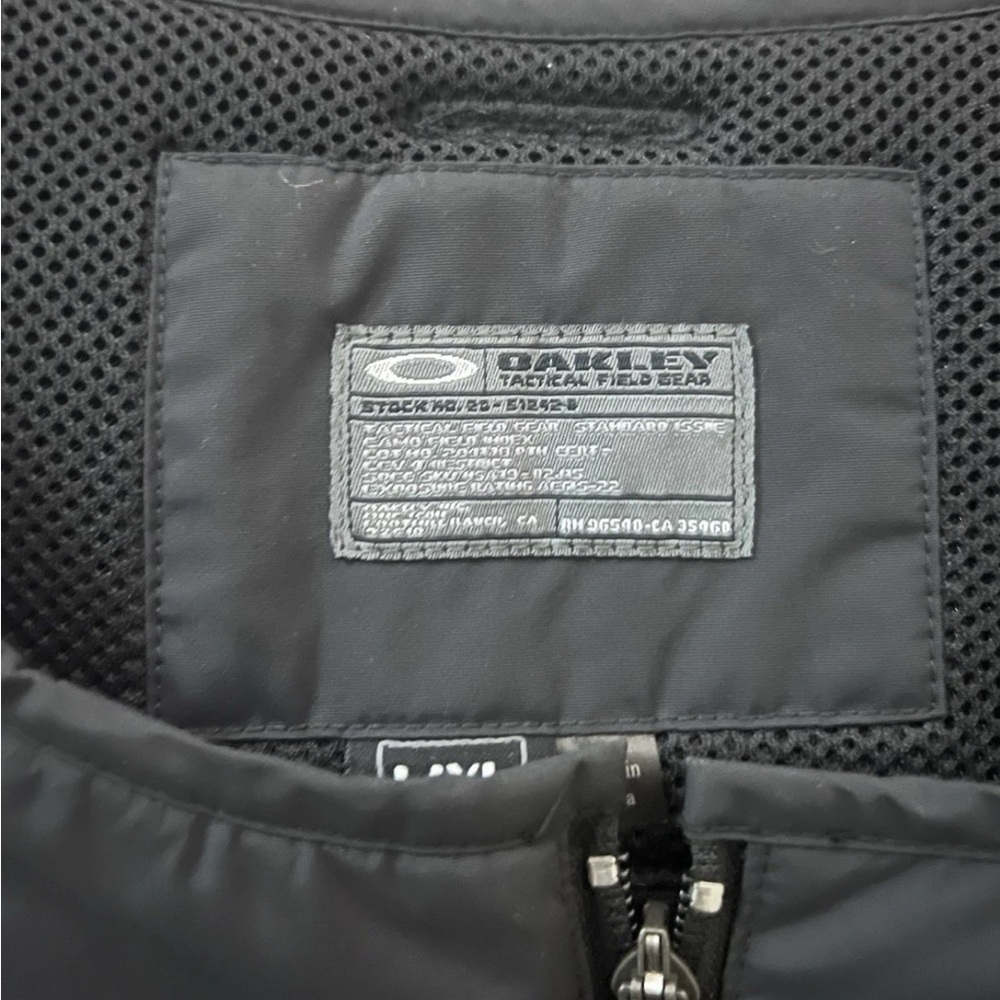 Oakley AP Tactical Vest SUPER RARE VINTAGE - Excellent Condition L / XL - Picture 8 of 8